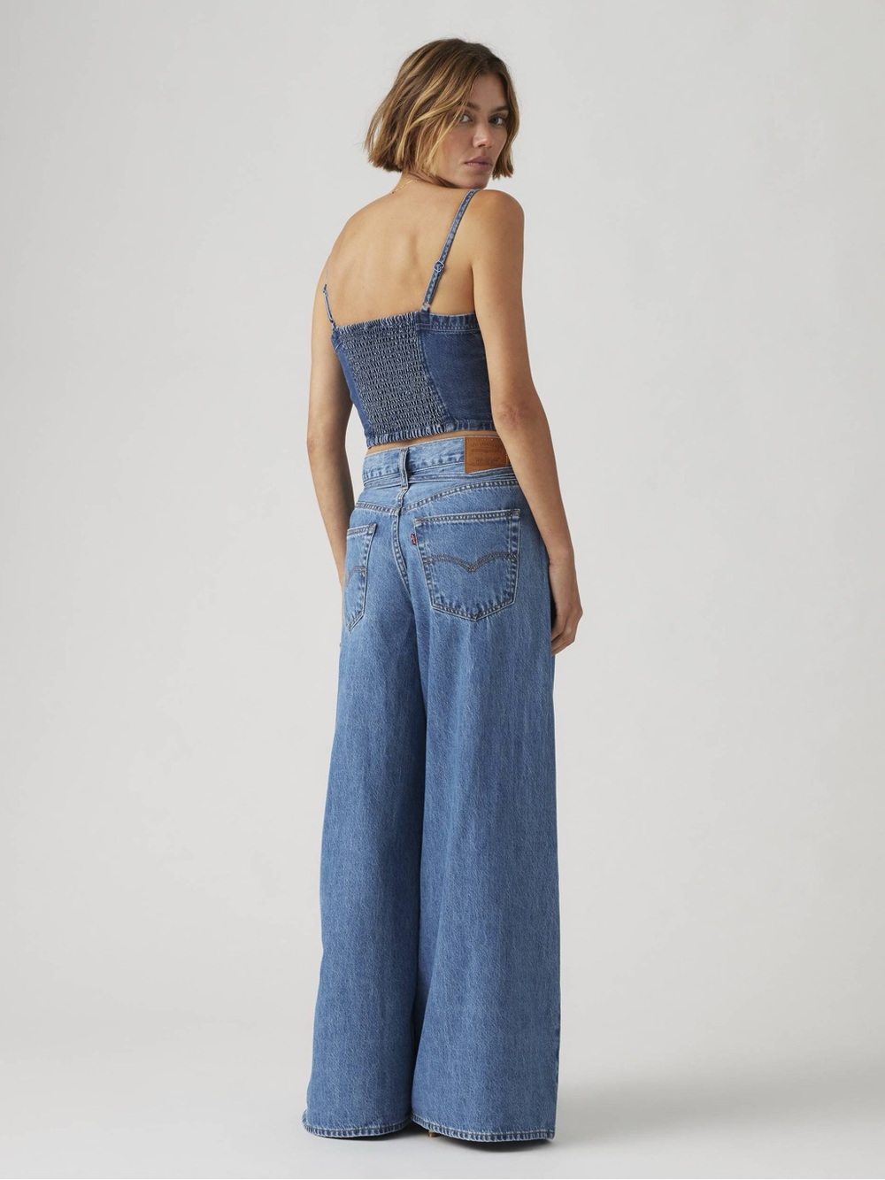 Levi’s XL Superwide Jeans - Picture 2 of 4